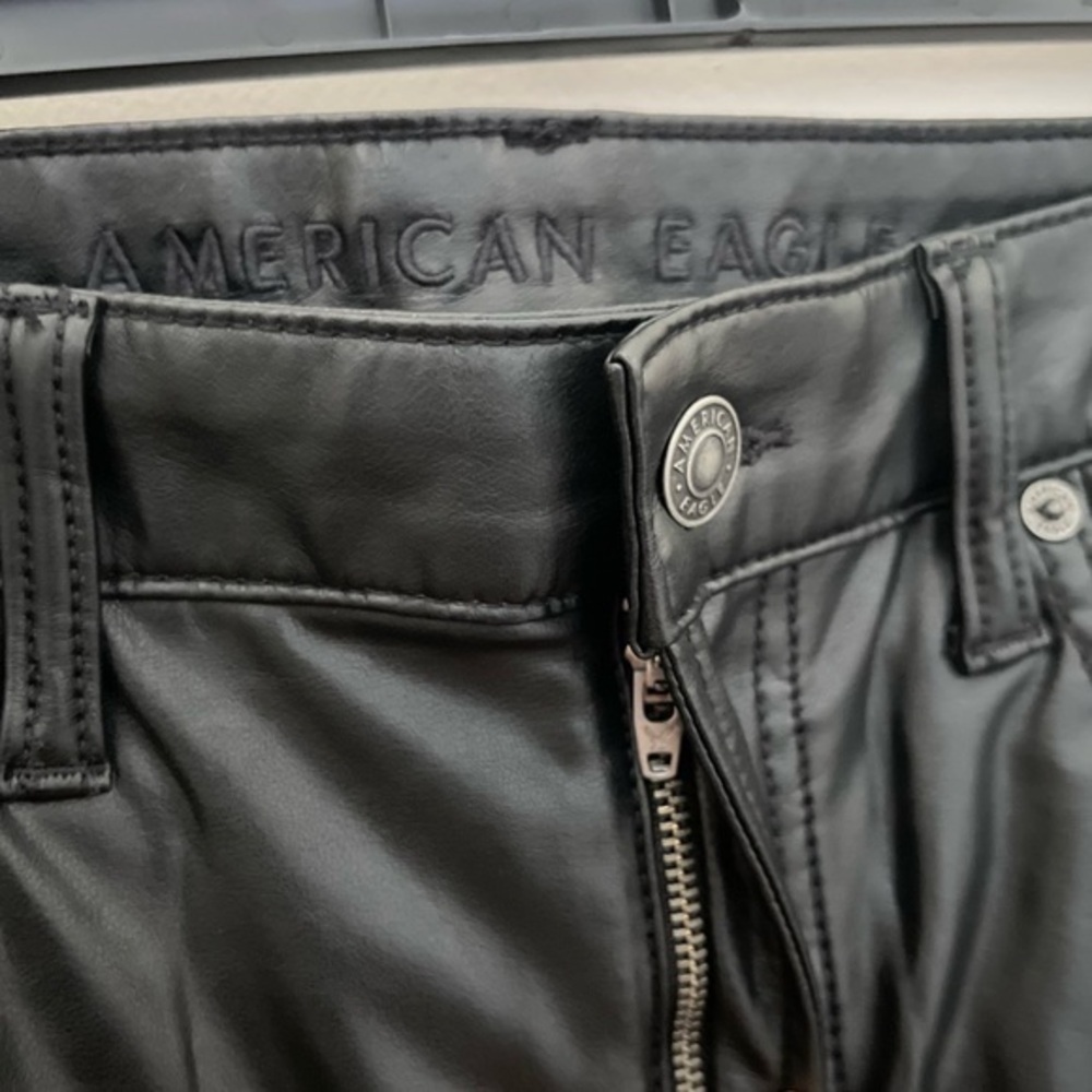 American Eagle American Eagle - Picture 13 of 14